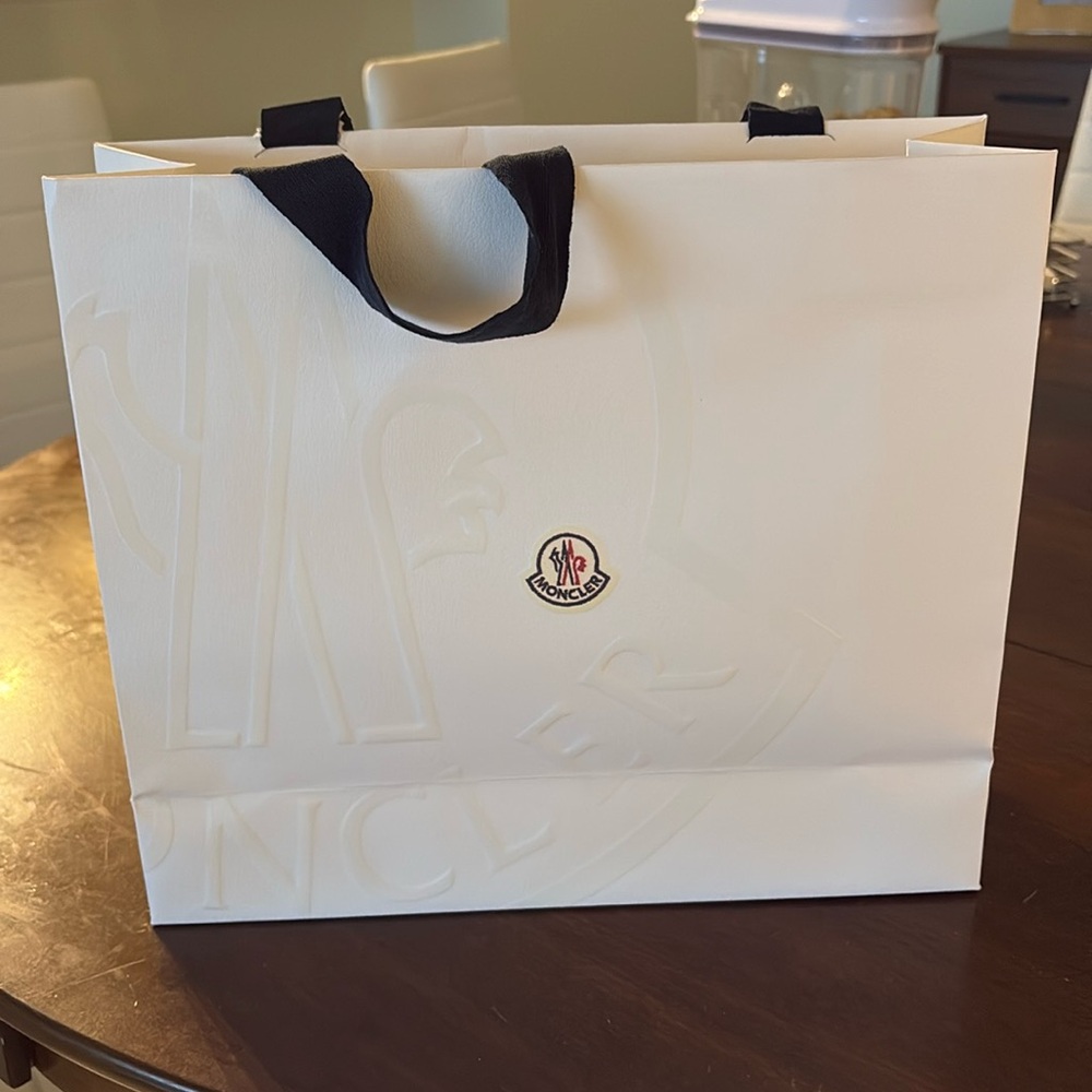 Medium moncler bag